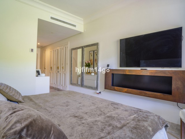 Apartamento con 3 Dormitorios  en Nueva Andalucía