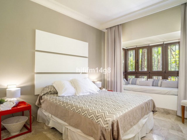 Apartamento con 3 Dormitorios  en Nueva Andalucía