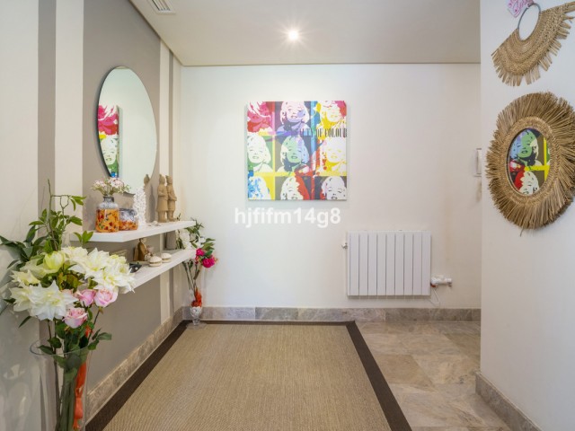 Apartamento con 3 Dormitorios  en Nueva Andalucía