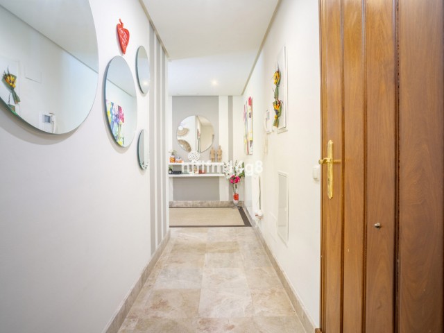Apartamento con 3 Dormitorios  en Nueva Andalucía