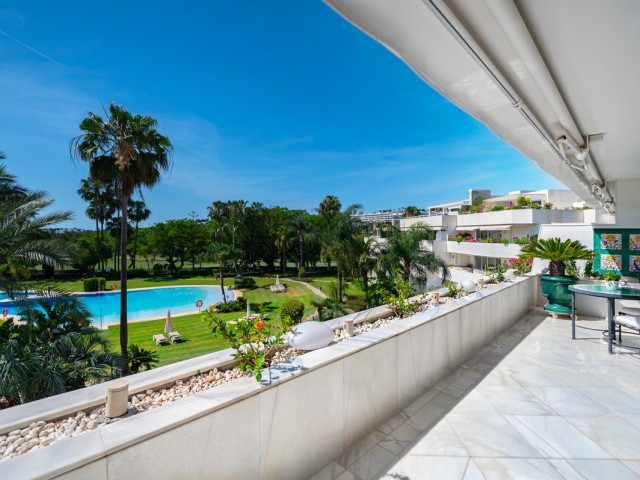 Huoneisto, Nueva Andalucia