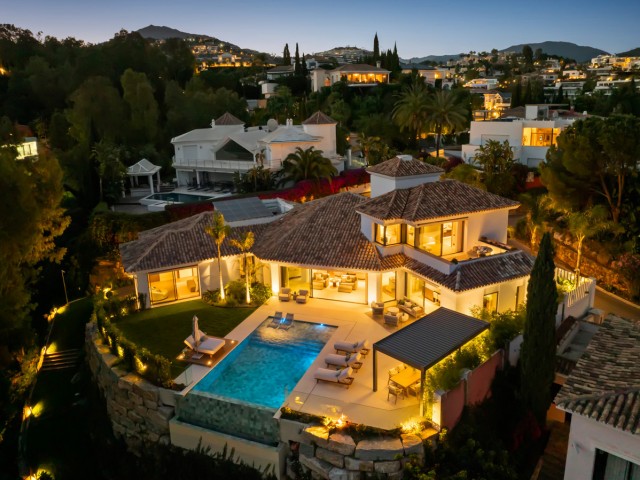 Villa con 6 Dormitorios  en Benahavís