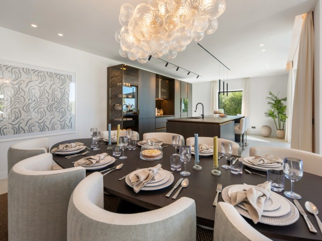 Villa con 6 Dormitorios  en Benahavís
