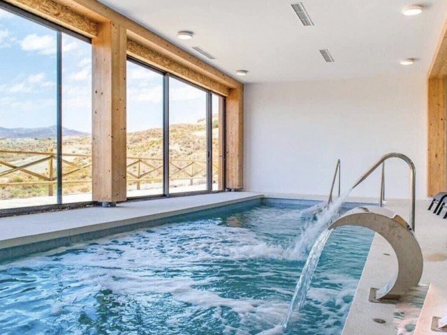 Penthouse avec 2 Chambres  à Benahavís