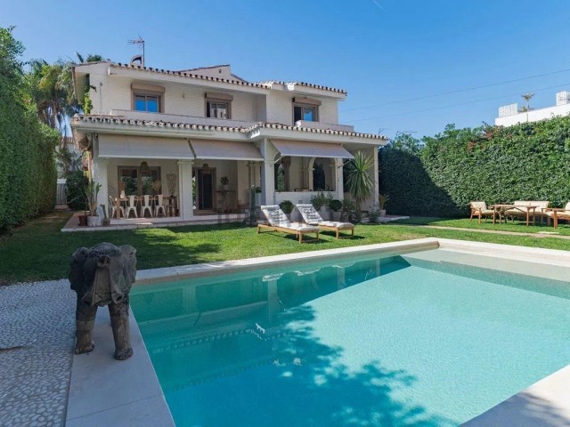 4 Schlafzimmer Villa in Torremolinos