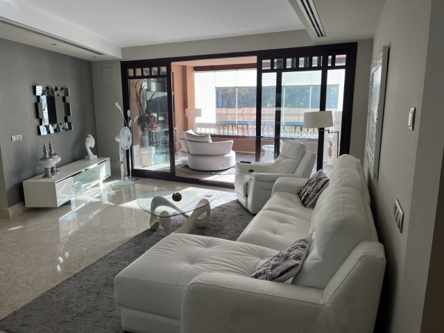 3 Schlafzimmer Apartment in Marbella
