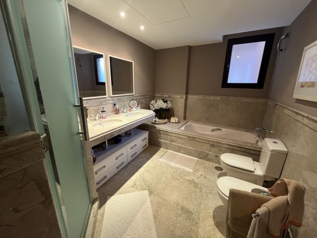 3 Schlafzimmer Apartment in Marbella
