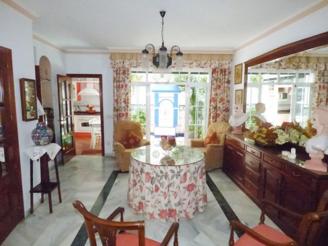 6 Bedrooms Townhouse in Marbella