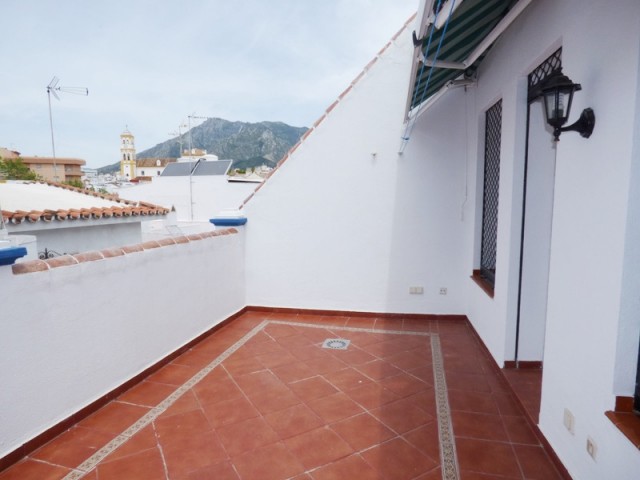 6 Bedrooms Townhouse in Marbella