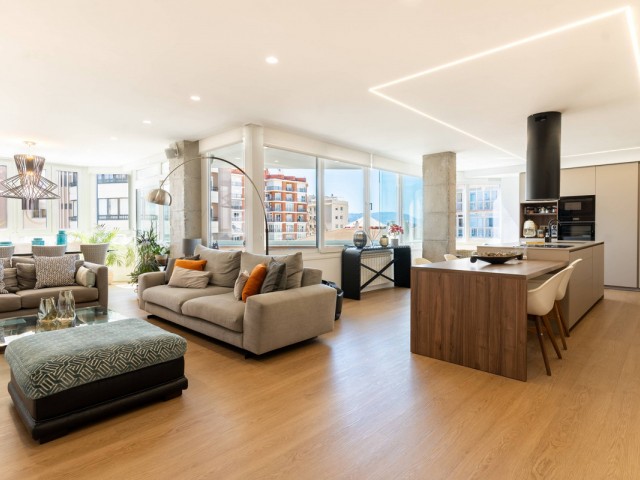 4 Schlafzimmer Apartment in Málaga Centro