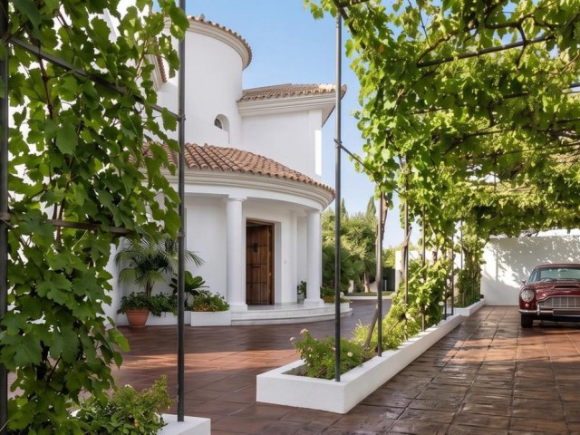 5 Soveroms Villa i Marbella