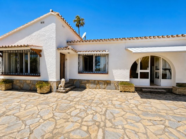 3 Schlafzimmer Villa in La Duquesa