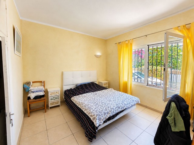 3 Schlafzimmer Villa in La Duquesa