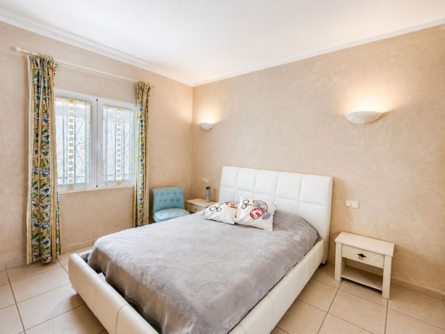 3 Schlafzimmer Villa in La Duquesa