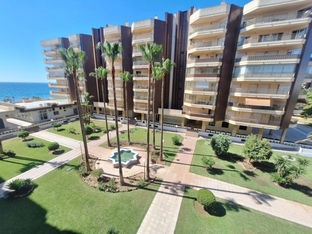 2 Bedrooms Apartment in Fuengirola