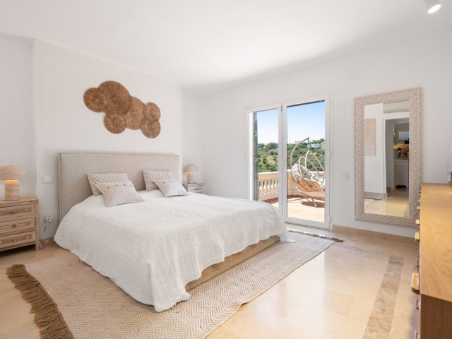 4 Bedrooms Villa in Sotogrande Alto
