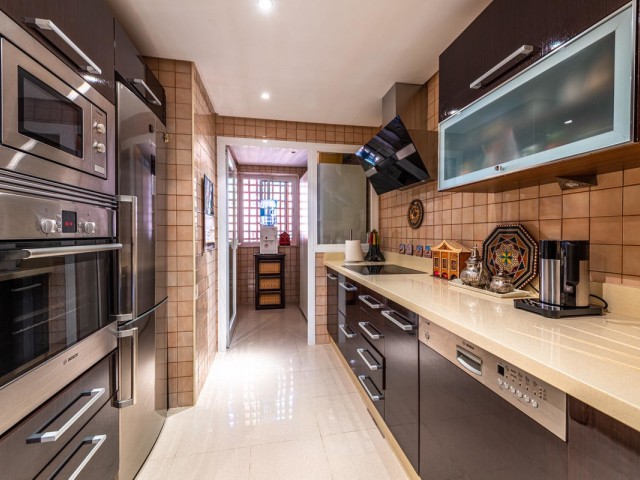 Apartamento con 2 Dormitorios  en Nueva Andalucía