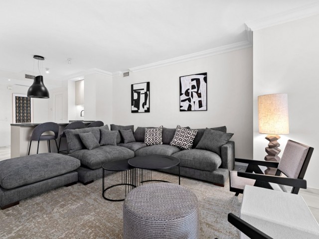 Apartamento con 3 Dormitorios  en Nueva Andalucía