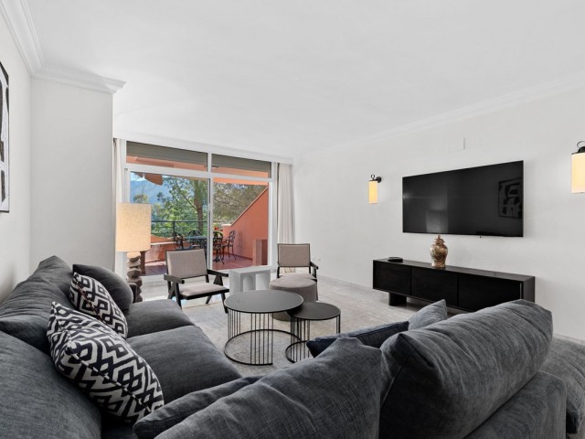 Apartamento con 3 Dormitorios  en Nueva Andalucía