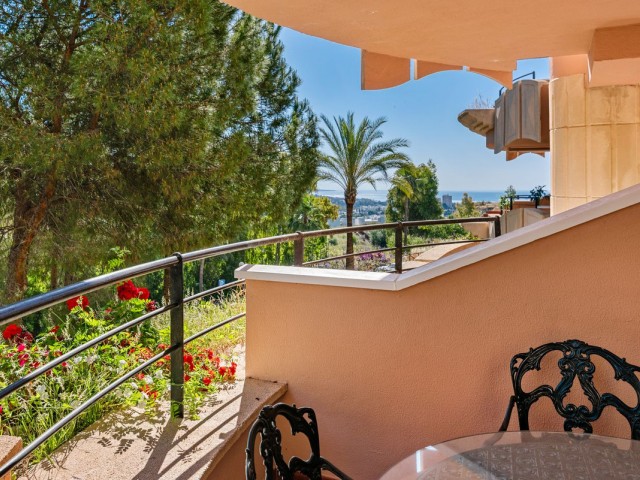 Apartamento con 3 Dormitorios  en Nueva Andalucía