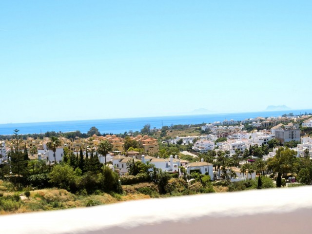 Maison mitoyenne avec 3 Chambres  à Estepona