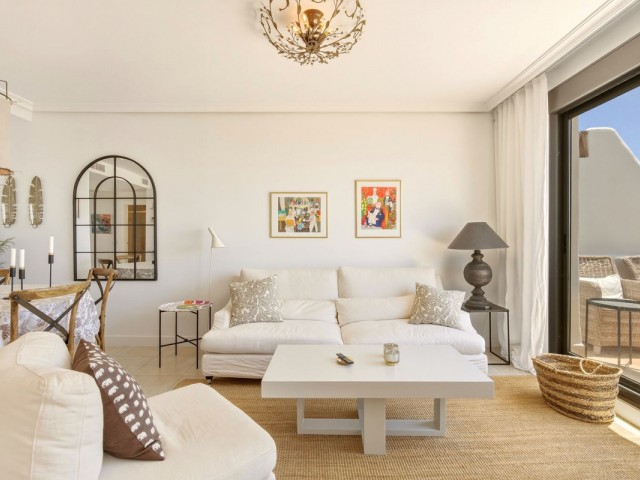 Maison mitoyenne avec 3 Chambres  à Estepona