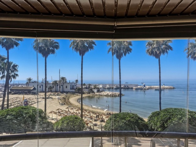 Appartement avec 3 Chambres  à Marbella