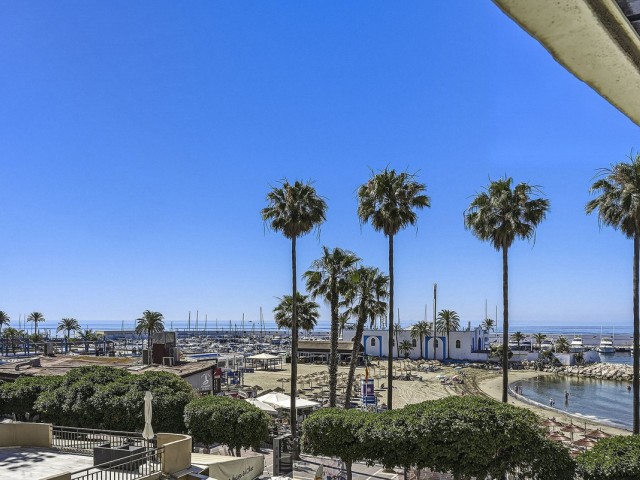 Appartement avec 3 Chambres  à Marbella