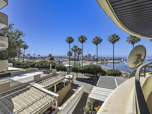 Appartement avec 3 Chambres  à Marbella