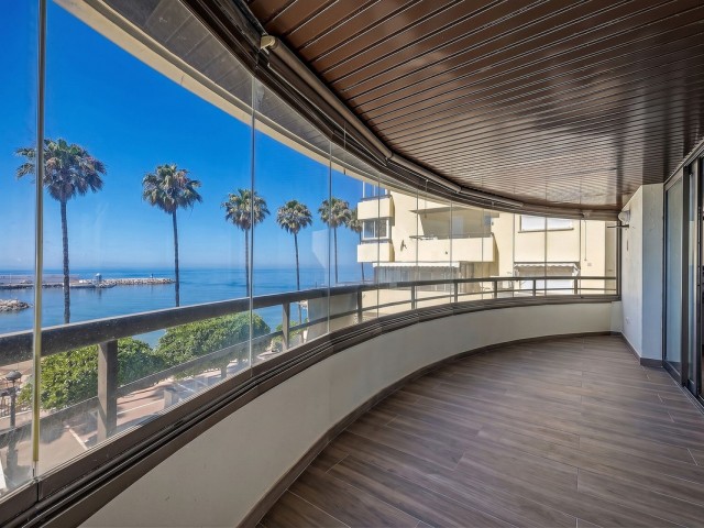 Appartement avec 3 Chambres  à Marbella