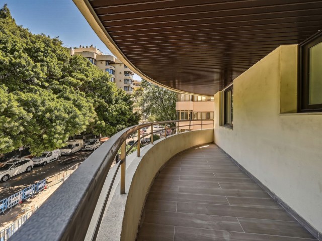 Appartement avec 3 Chambres  à Marbella