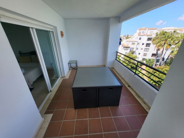 4 Bedrooms Apartment in Puerto Banús