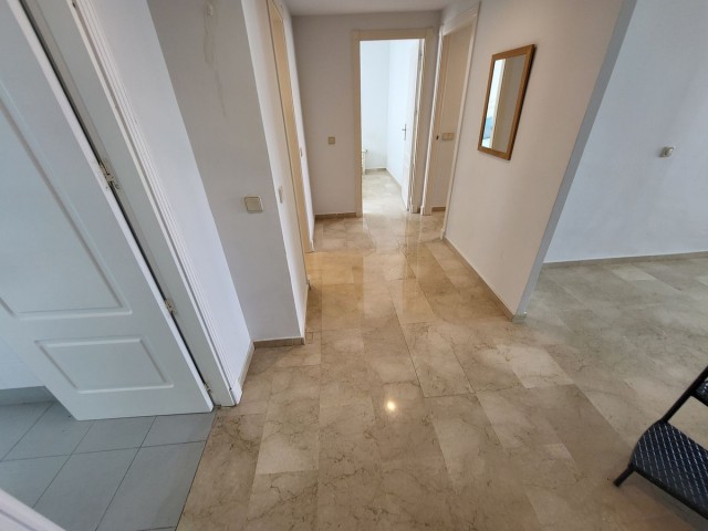 4 Bedrooms Apartment in Puerto Banús