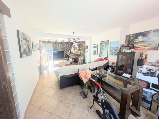 3 Slaapkamer Rijtjeshuis in Torremolinos