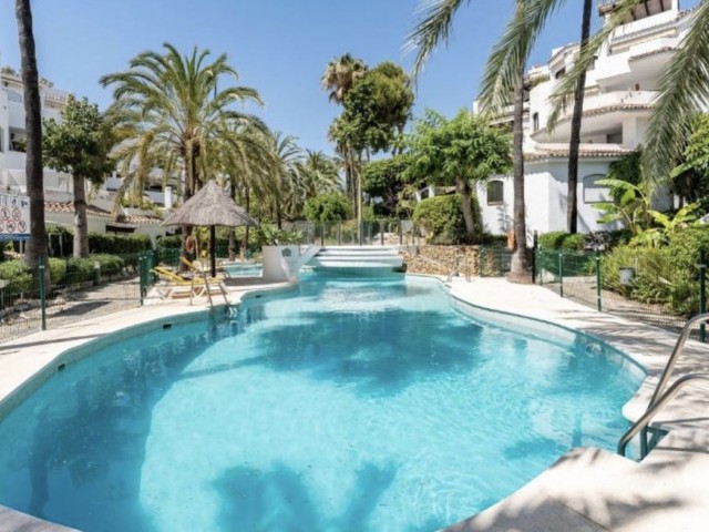 4 Schlafzimmer Apartment in Elviria