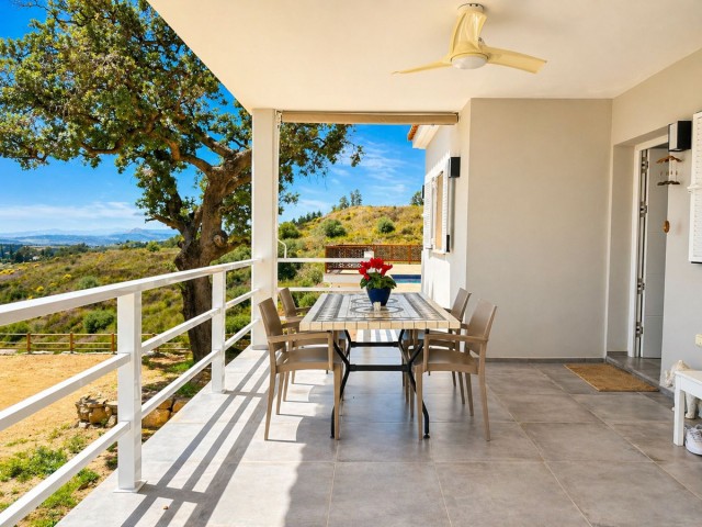 Villa con 4 Dormitorios  en Mijas