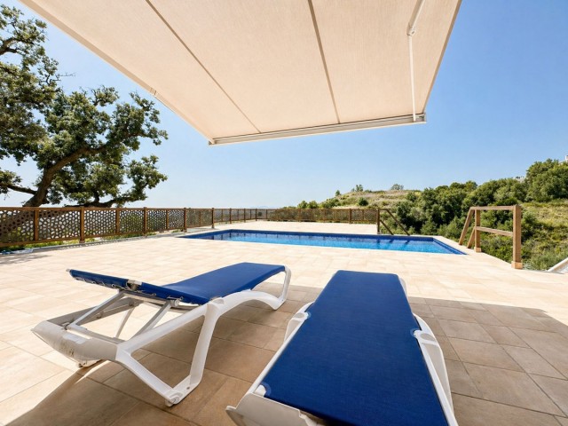 Villa con 4 Dormitorios  en Mijas