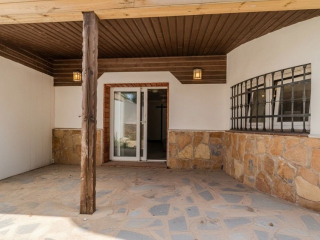 6 Schlafzimmer Villa in El Faro