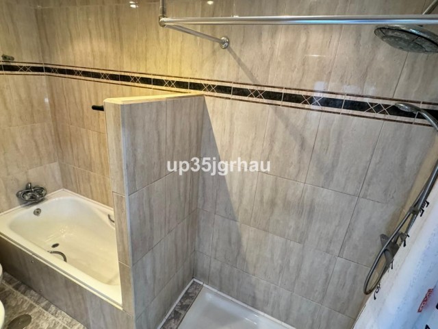 3 Bedrooms Apartment in Estepona