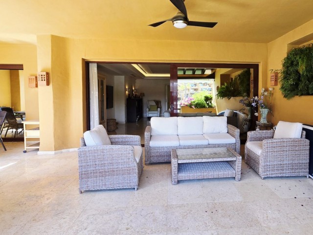 3 Bedrooms Apartment in Estepona