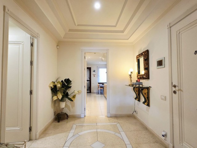 3 Bedrooms Apartment in Estepona