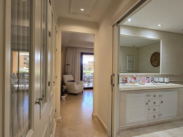 3 Bedrooms Apartment in Estepona