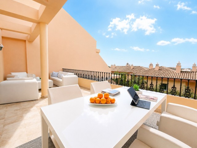 Apartamento con 2 Dormitorios  en Nueva Andalucía