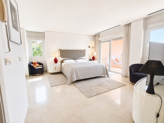 Apartamento con 2 Dormitorios  en Nueva Andalucía