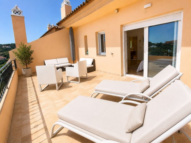 Apartamento con 2 Dormitorios  en Nueva Andalucía