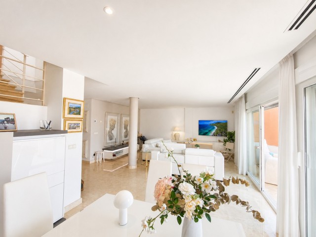 Apartamento con 2 Dormitorios  en Nueva Andalucía