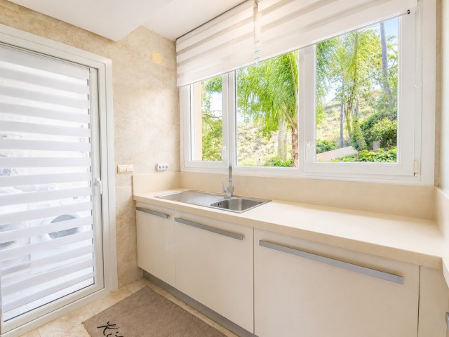 Apartamento con 2 Dormitorios  en Nueva Andalucía