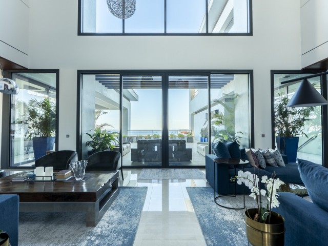 12 Bedrooms Villa in Benahavís