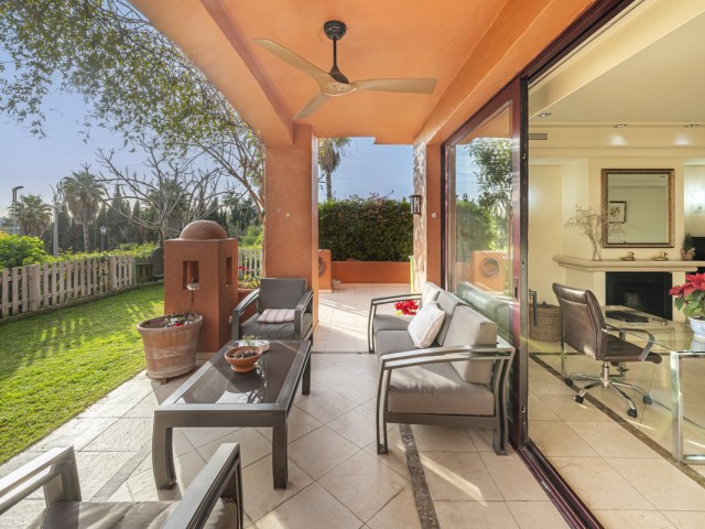 4 Bedrooms Townhouse in The Golden Mile