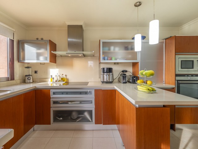 4 Bedrooms Townhouse in The Golden Mile